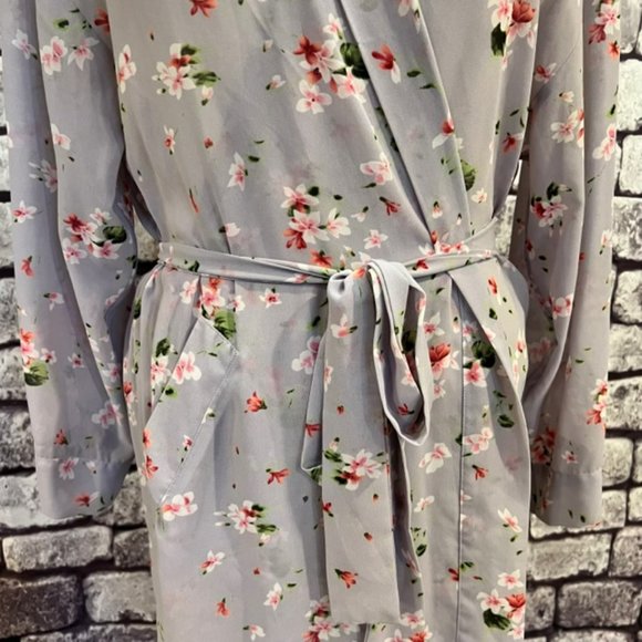 Victorias Secret Lavender W/ Floral Print Robe One Size - Picture 3 of 11